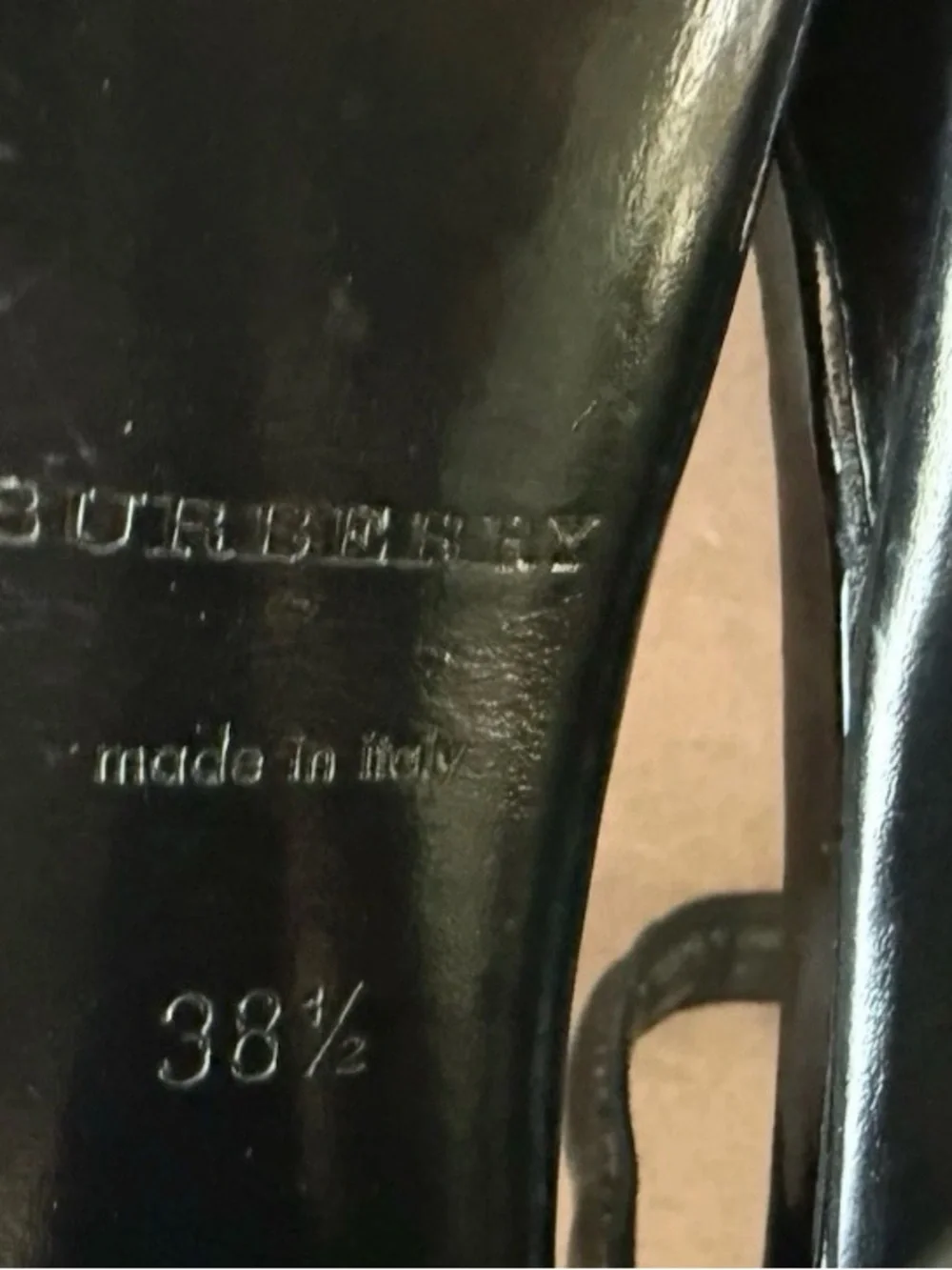 BURBERRY GLOSSY PLATFORM PUMPS HEELS SANDALS Sz 38.5 US 8.5 Black Made In Italy